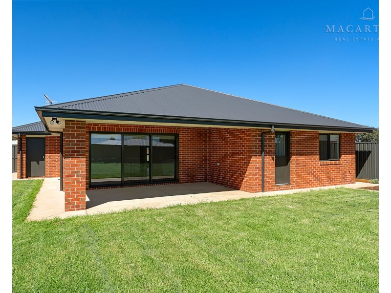 10 Moonah Street, Forest Hill NSW 2651