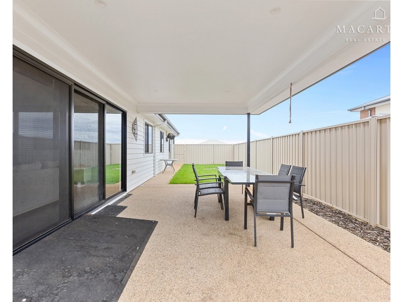 2 Wyoming Avenue, Gobbagombalin NSW 2650