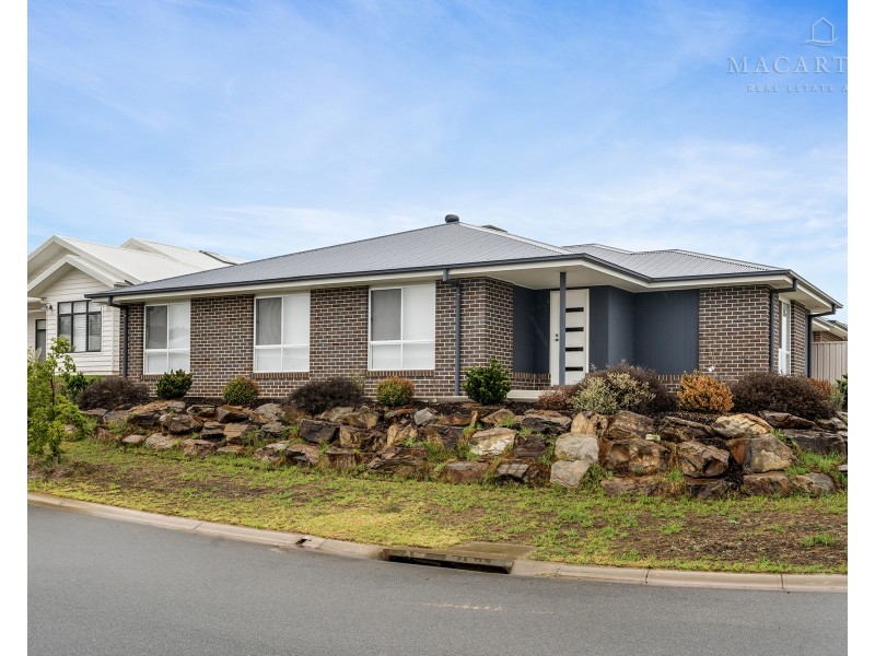 163 Valencia Drive, Gobbagombalin NSW 2650
