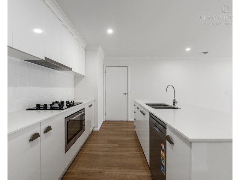 163 Valencia Drive, Gobbagombalin NSW 2650