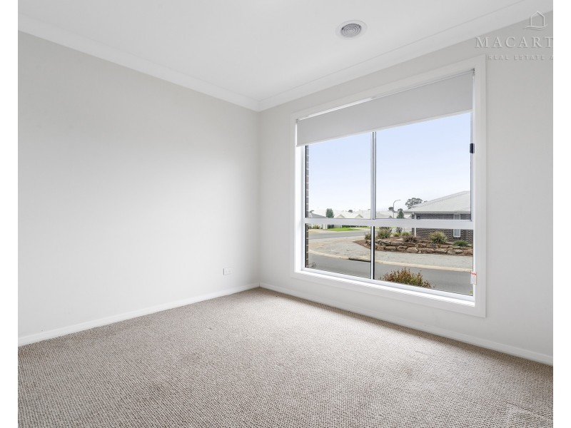 163 Valencia Drive, Gobbagombalin NSW 2650