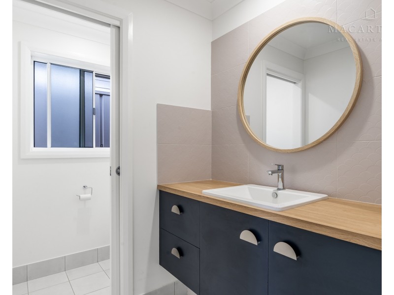 163 Valencia Drive, Gobbagombalin NSW 2650