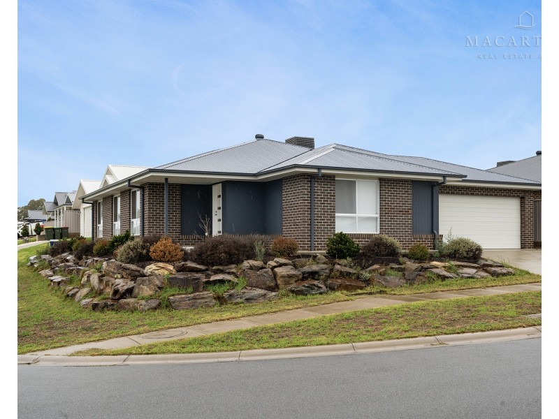 163 Valencia Drive, Gobbagombalin NSW 2650