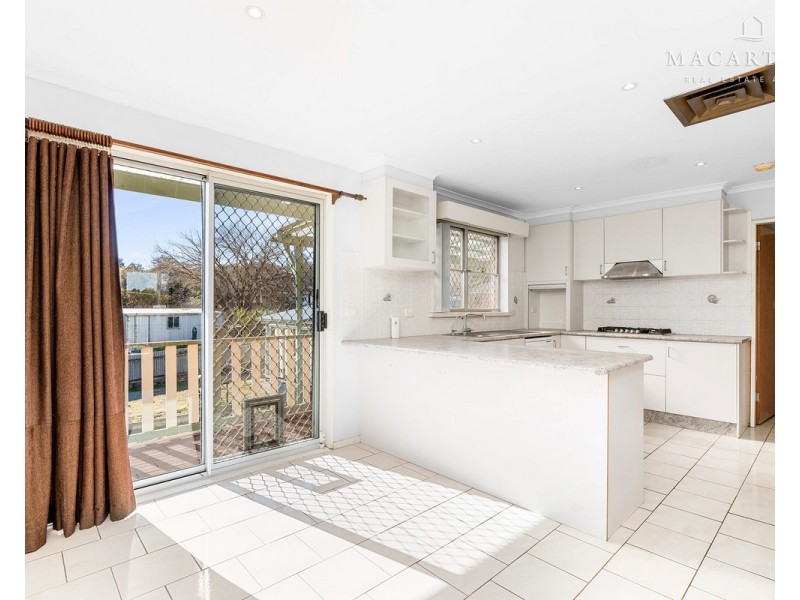 5 Acacia Street, Kooringal NSW 2650