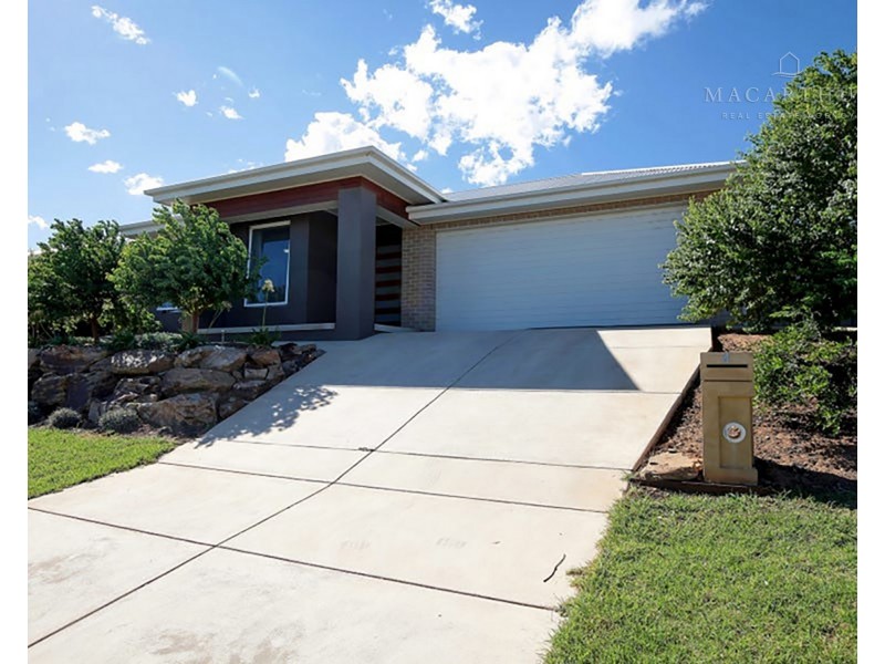 4 Durack Circuit, Boorooma NSW 2650