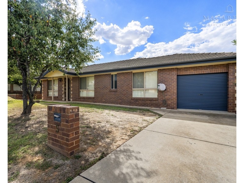 5 McKeown Street, Estella NSW 2650