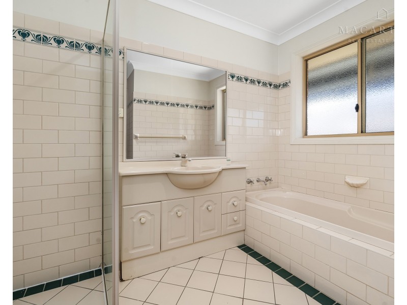 5 McKeown Street, Estella NSW 2650