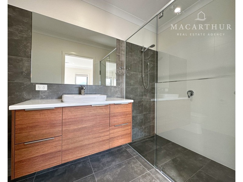 26 Nolan Street, Lloyd NSW 2650