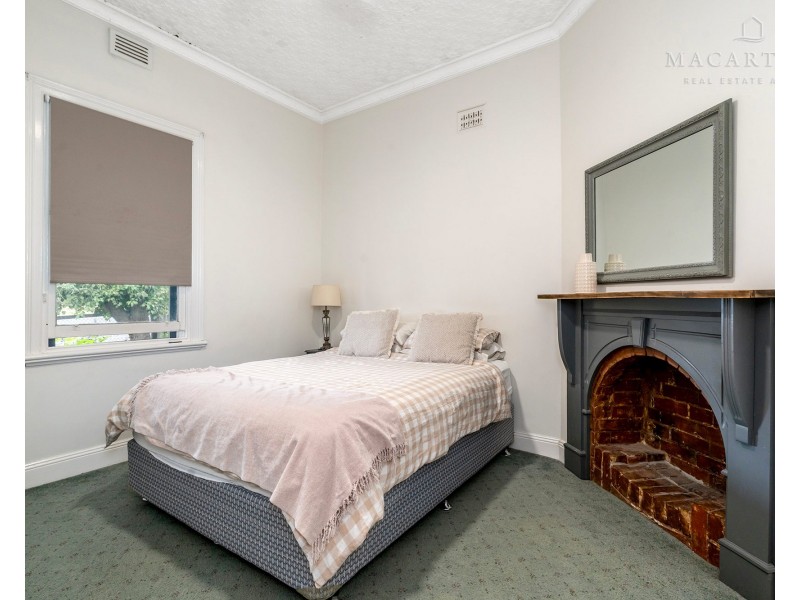 74 Bourke Street, Turvey Park NSW 2650