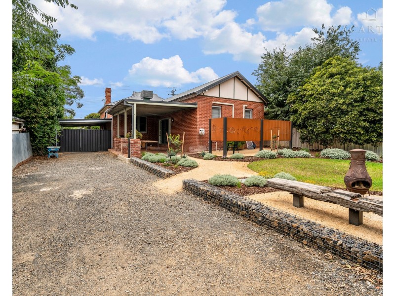 74 Bourke Street, Turvey Park NSW 2650