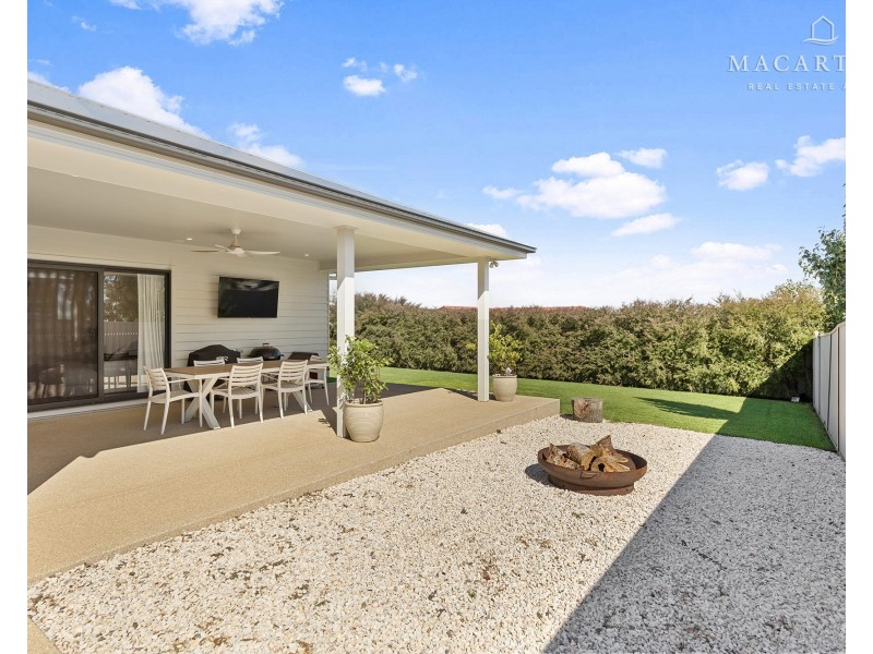 3 Dallas Avenue, Gobbagombalin NSW 2650