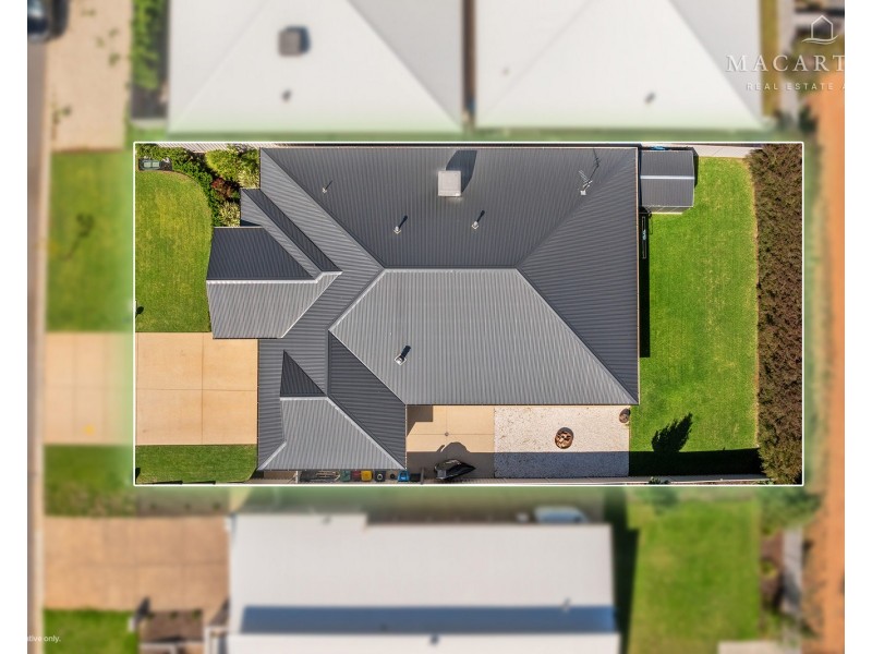 3 Dallas Avenue, Gobbagombalin NSW 2650