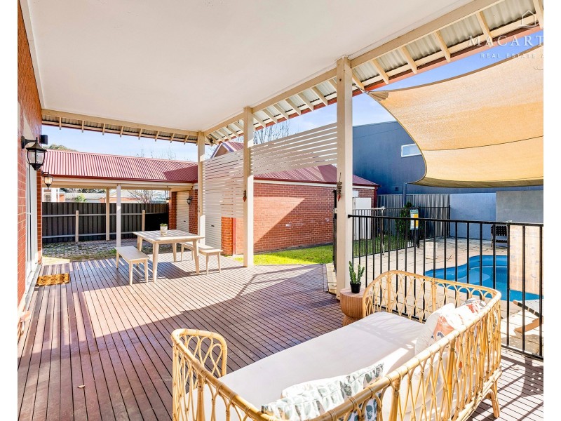 17 Gormly Avenue, Wagga Wagga NSW 2650