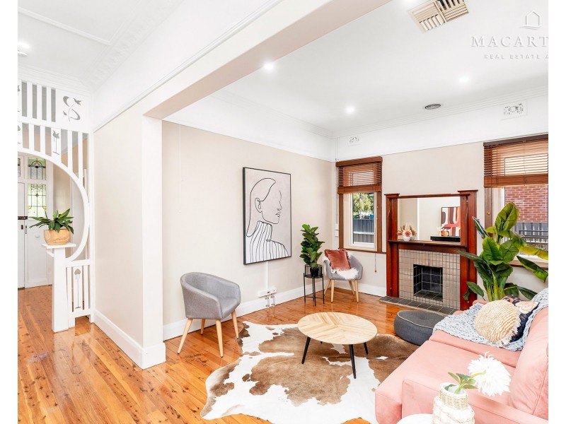 17 Gormly Avenue, Wagga Wagga NSW 2650