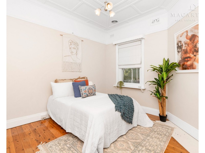 17 Gormly Avenue, Wagga Wagga NSW 2650