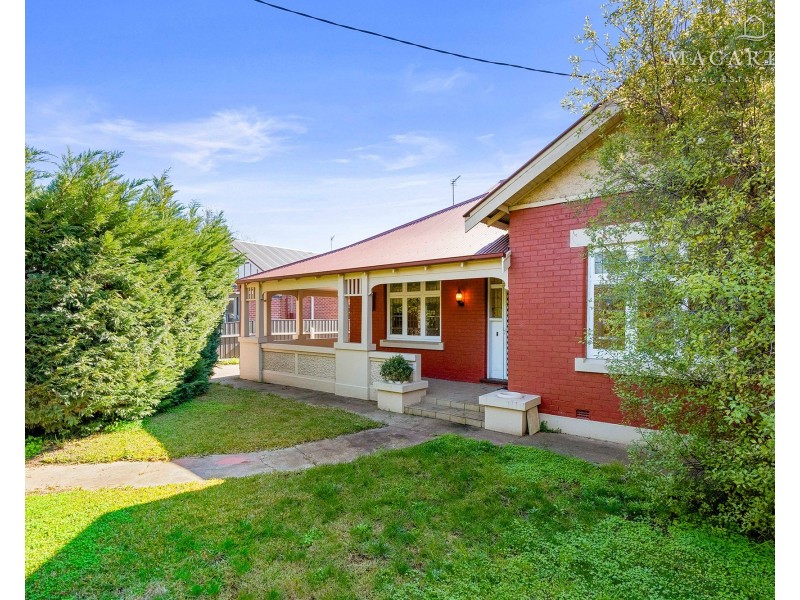 17 Gormly Avenue, Wagga Wagga NSW 2650
