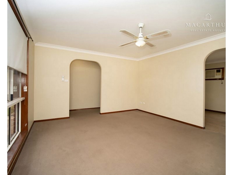 27 Goborra Street, Glenfield Park NSW 2650