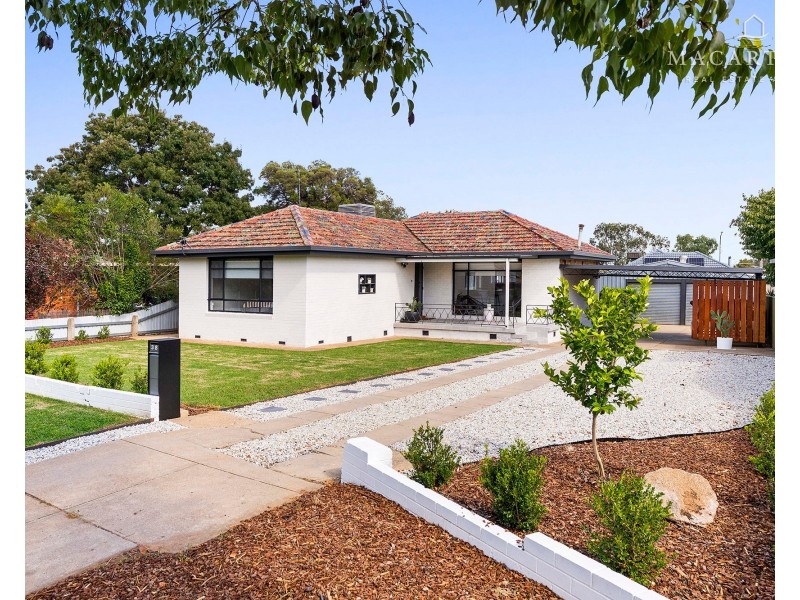 38 Manoora Avenue, Mount Austin NSW 2650