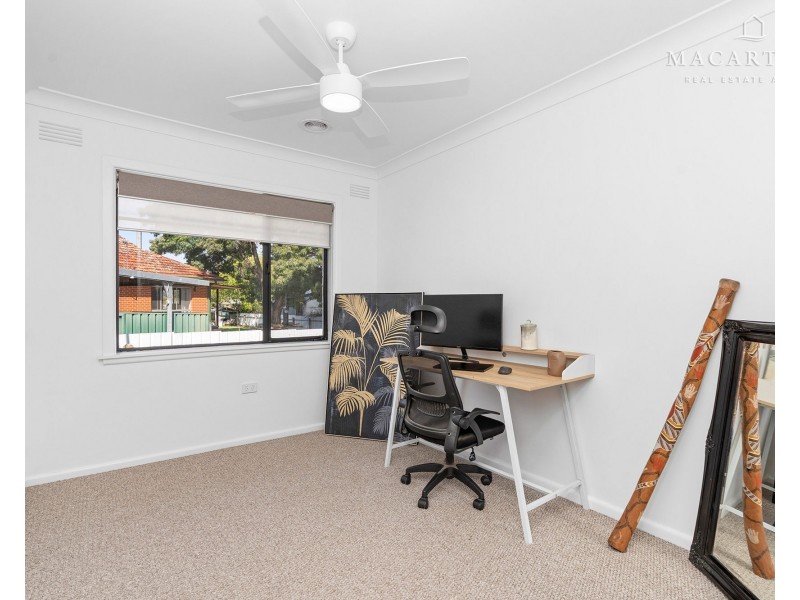 38 Manoora Avenue, Mount Austin NSW 2650