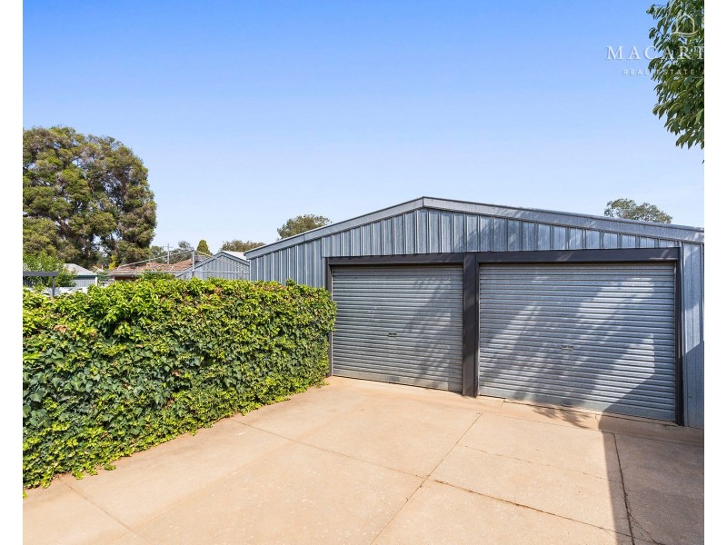 38 Manoora Avenue, Mount Austin NSW 2650