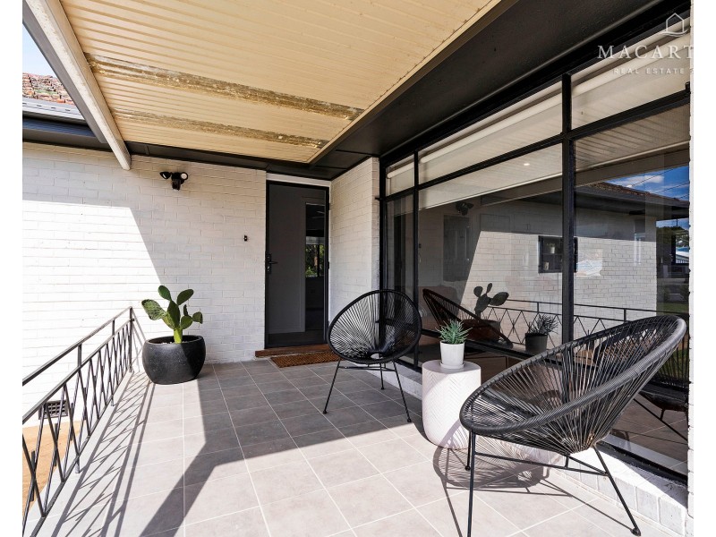 38 Manoora Avenue, Mount Austin NSW 2650