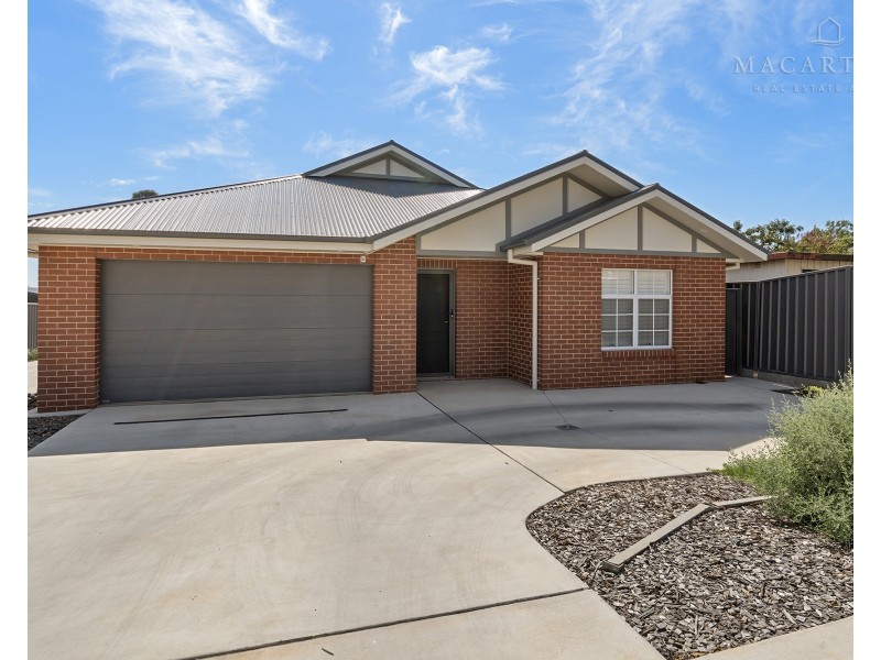 1/33 Blamey Street, Turvey Park NSW 2650