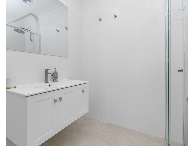 1/33 Blamey Street, Turvey Park NSW 2650