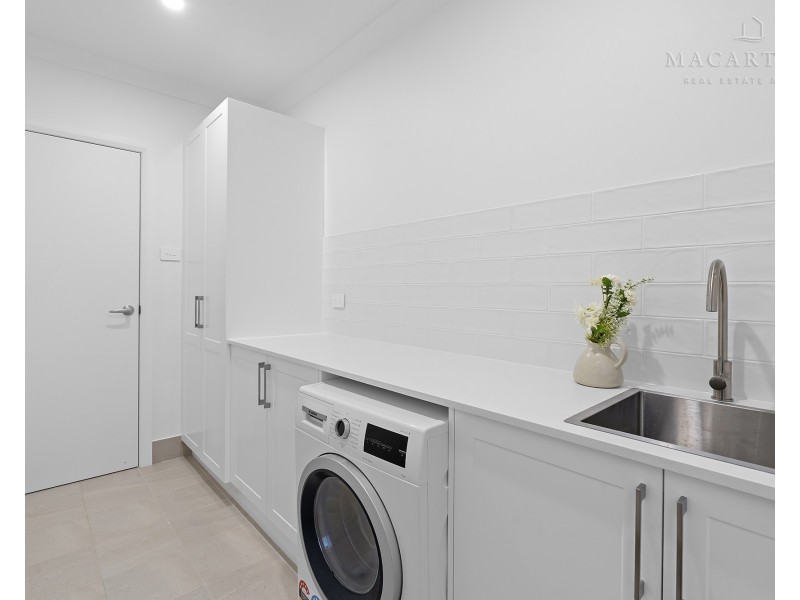 1/33 Blamey Street, Turvey Park NSW 2650