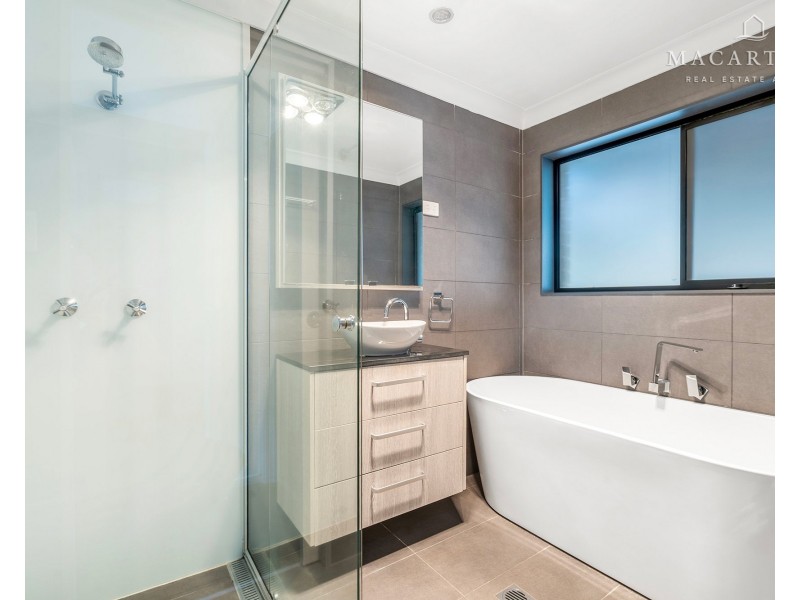 30 Wiradjuri Crescent, Wagga Wagga NSW 2650