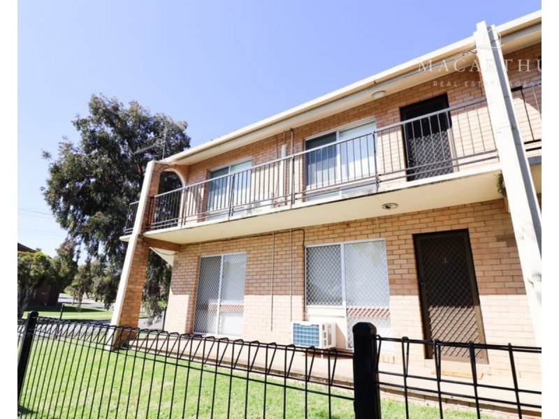 6/4 Nordlingen Drive, Tolland NSW 2650