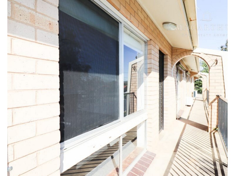 6/4 Nordlingen Drive, Tolland NSW 2650