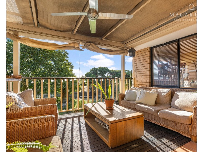 4 Lincoln Avenue, Tolland NSW 2650