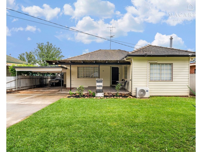 14 Manoora Avenue, Mount Austin NSW 2650