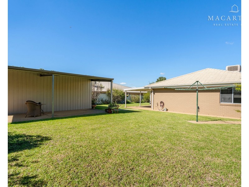 50 Franklin Drive, Estella NSW 2650
