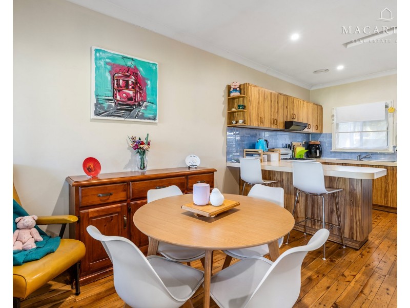 504 Kooringal Road, Lake Albert NSW 2650