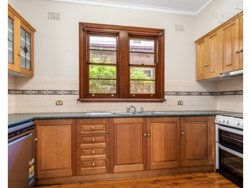 23 Trevor Street, Turvey Park NSW 2650