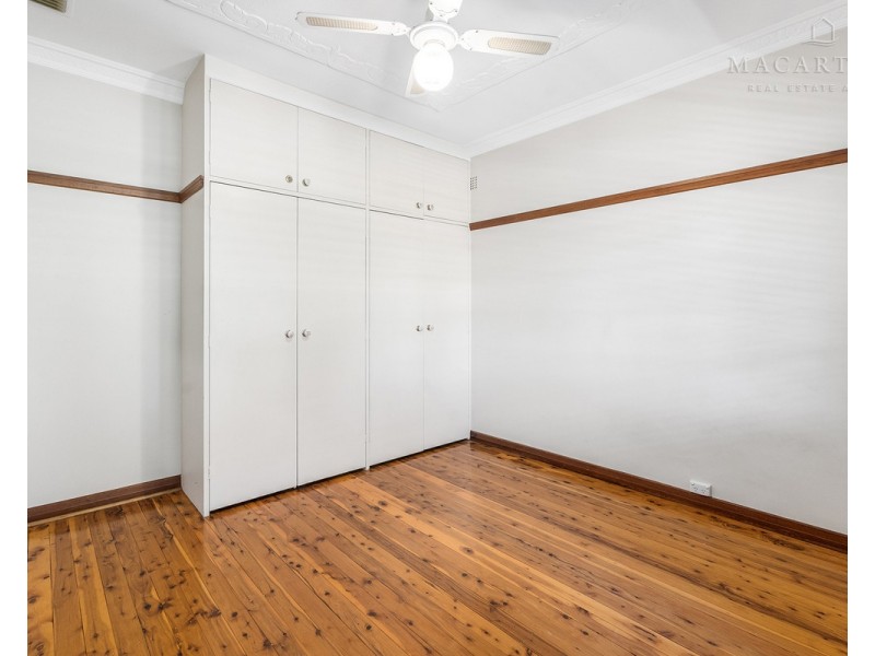 23 Trevor Street, Turvey Park NSW 2650