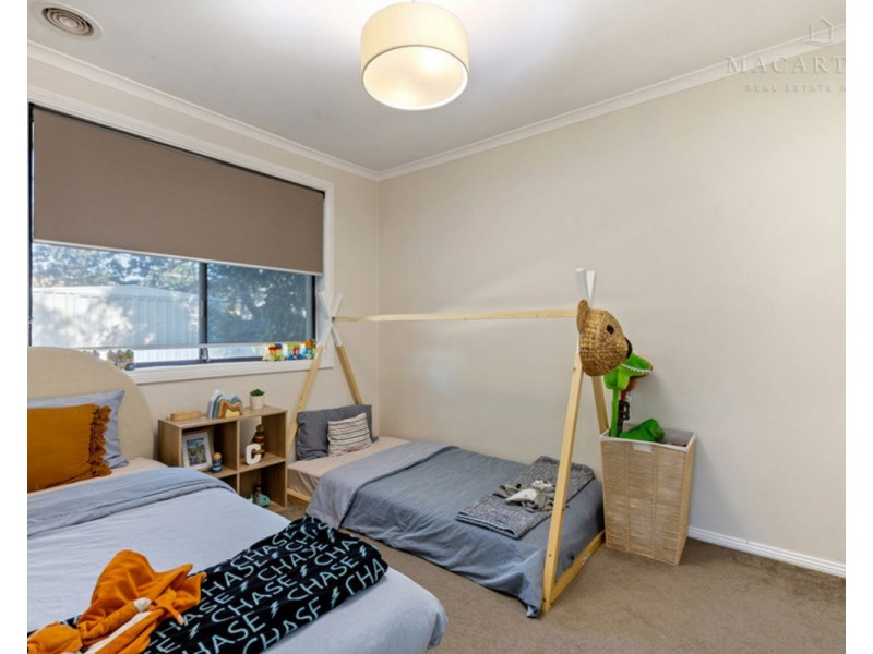 6 Ilex Street, Lake Albert NSW 2650