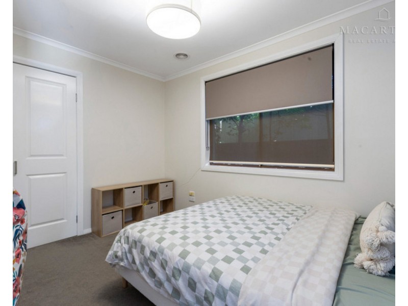 6 Ilex Street, Lake Albert NSW 2650