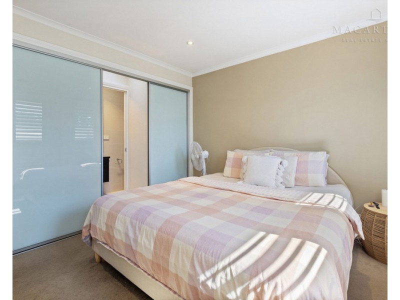 6 Ilex Street, Lake Albert NSW 2650