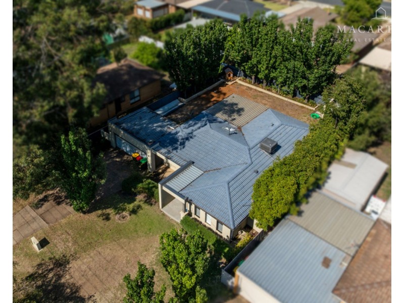 6 Ilex Street, Lake Albert NSW 2650