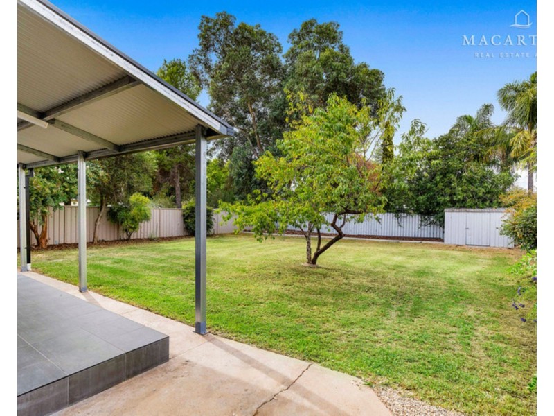 10 Walana Crescent, Kooringal NSW 2650