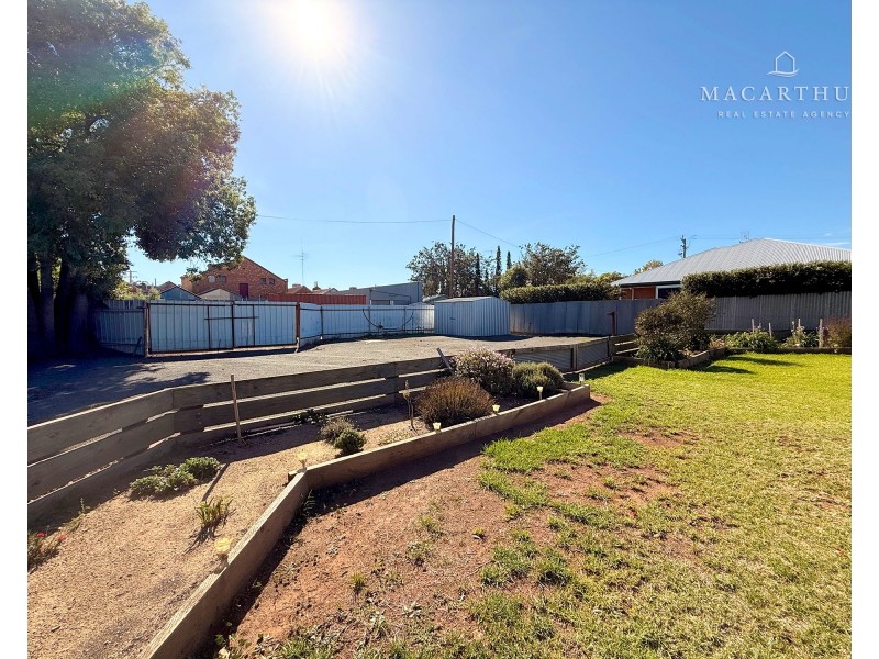 79 Hebden Street, Lockhart NSW 2656