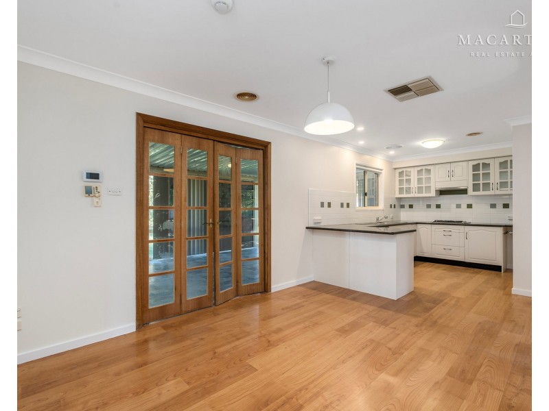 67 Balleroo Crescent, Glenfield Park NSW 2650