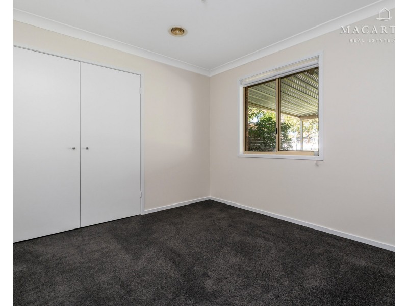 67 Balleroo Crescent, Glenfield Park NSW 2650