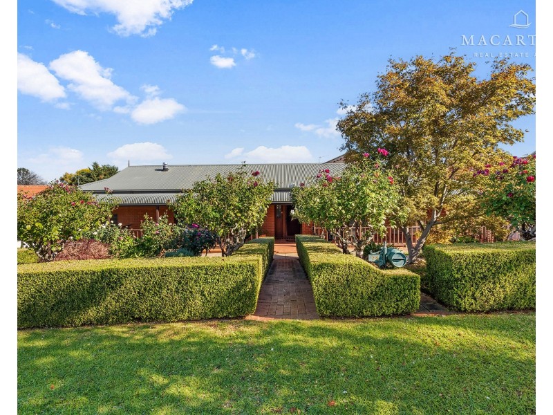 28 Missouri Avenue, Tolland NSW 2650