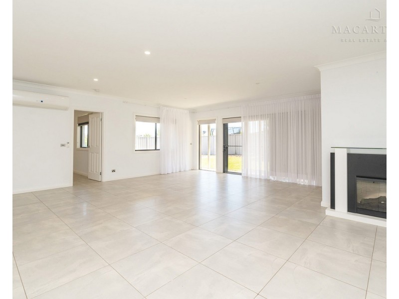 1 Coppabella Drive, Gobbagombalin NSW 2650