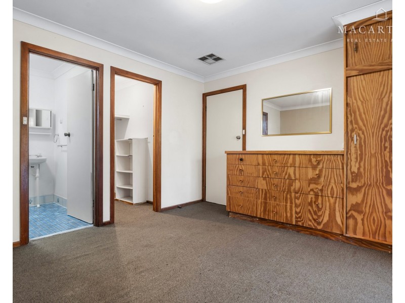 2 Malaya Drive, Tolland NSW 2650