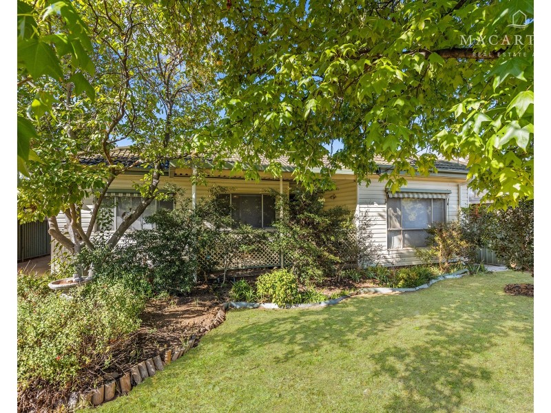 21 Cutler Avenue, Kooringal NSW 2650