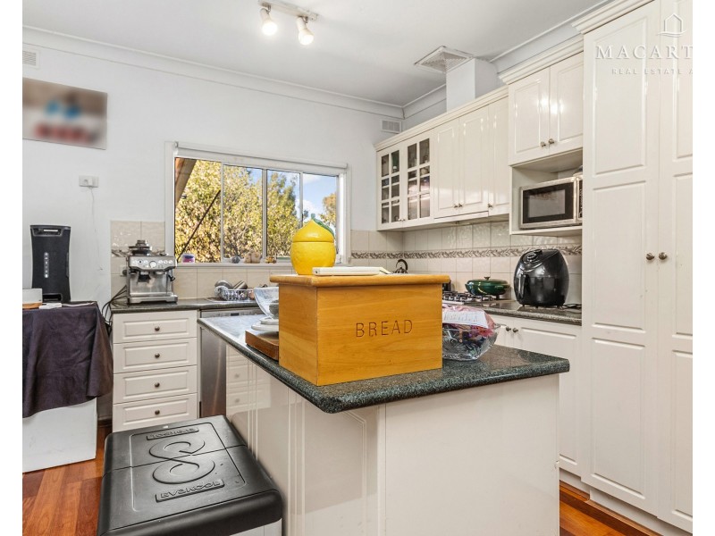 21 Cutler Avenue, Kooringal NSW 2650